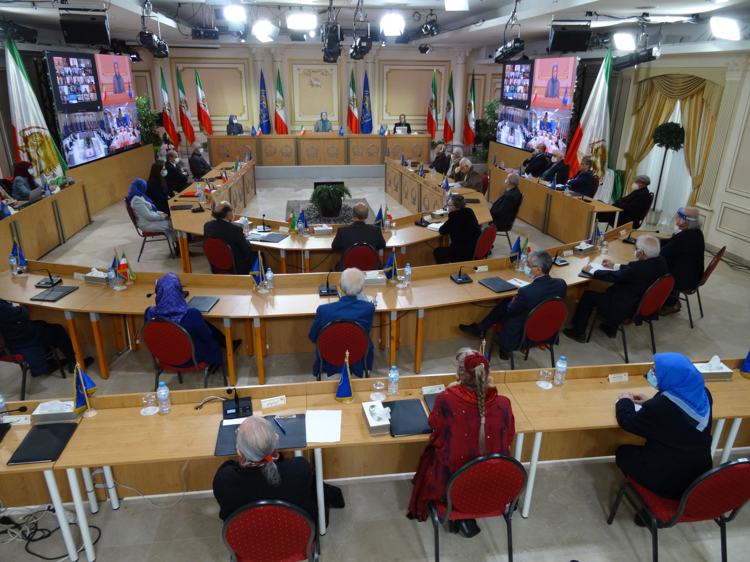 الاجتماع الاستثنائي للمجلس الوطني للمقاومة الإيرانية في اوفيرسورافاز – 27 ديسمبر 2021