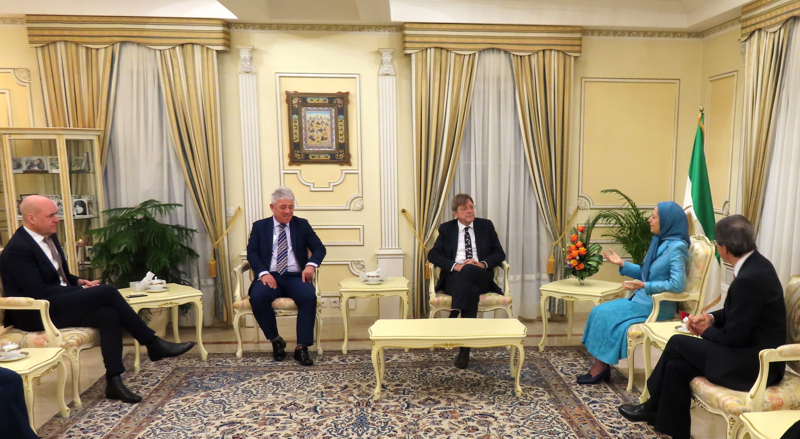 مریم رجوي تلتقي برئيسي الوزراء السابقين في بلجيكا والسويد ورئيس البرلمان البريطاني السابق في اوفيرسورافاز