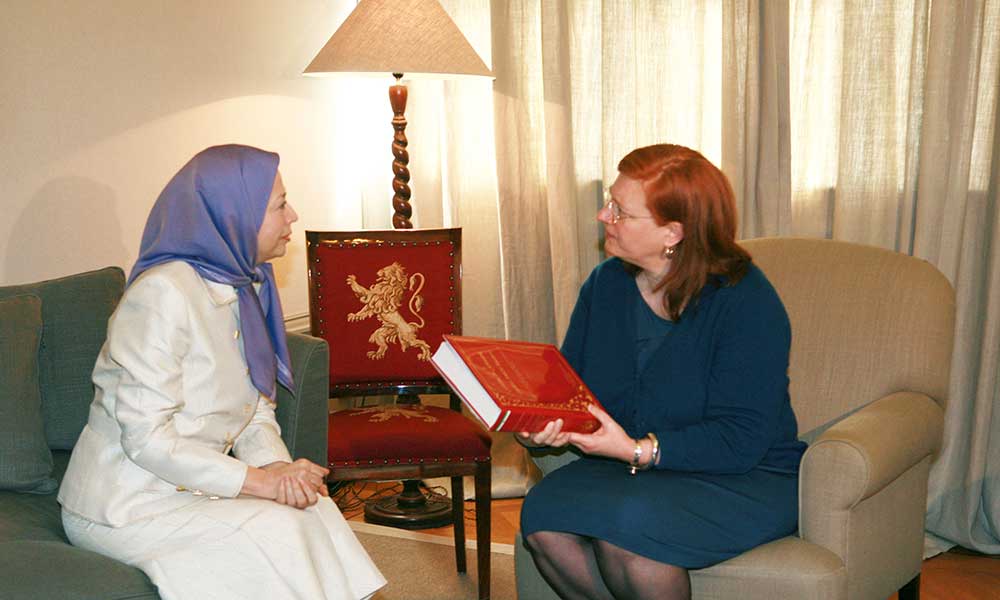 Meeting of Maryam Rajavi with the President of the Senate of Belguim