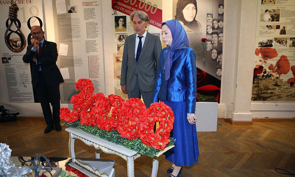 Maryam Rajavi visits photo exhibition of 1988 massacre – Paris 2