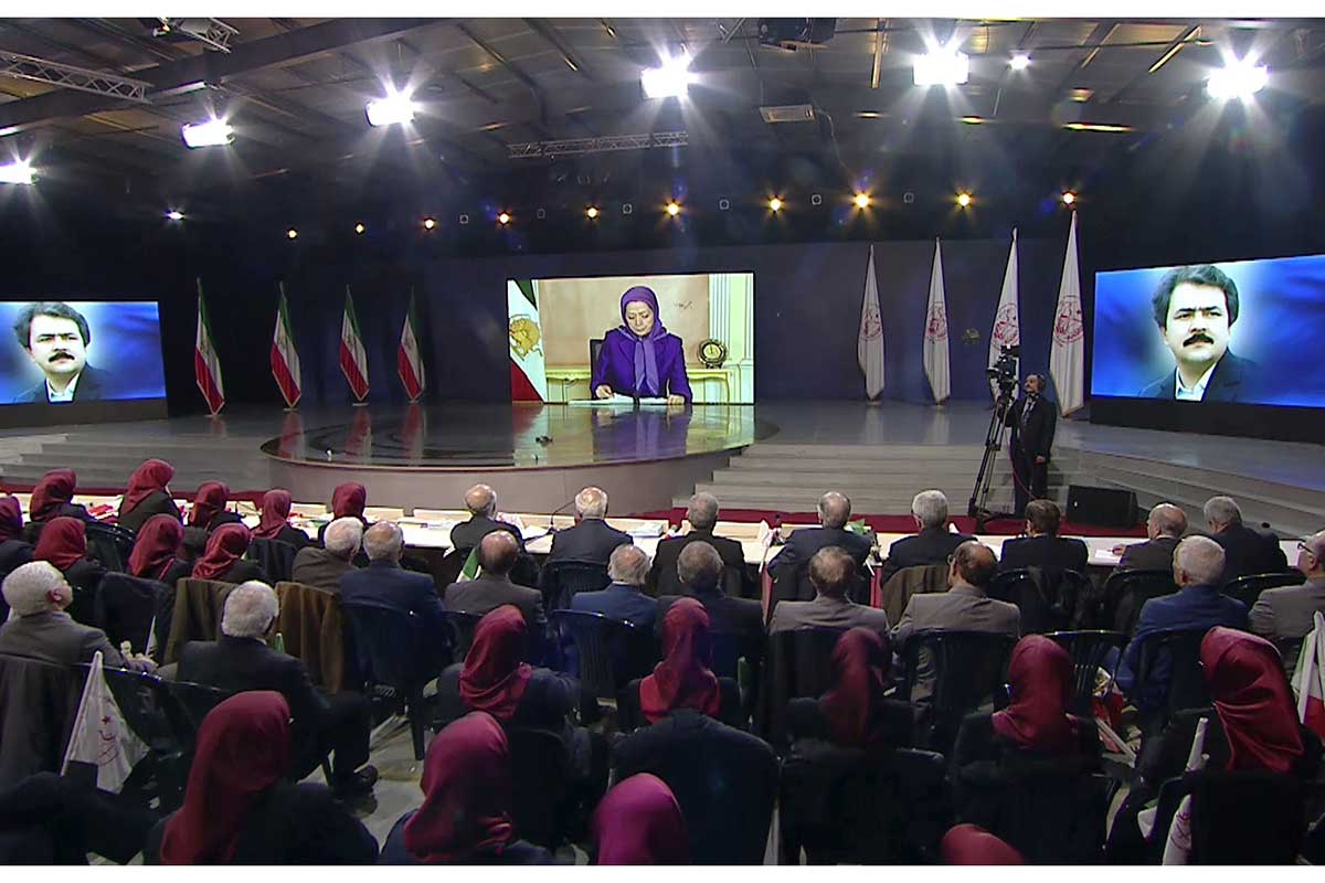 Maryam Rajavi: The Shah was overthrown in 1979, now is the turn for the mullahs