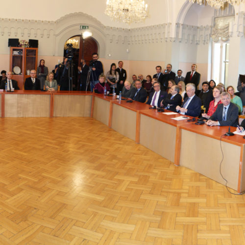 Maryam Rajavi at the Noble Peace Institute, Oslo, Norway – 24 February 2014