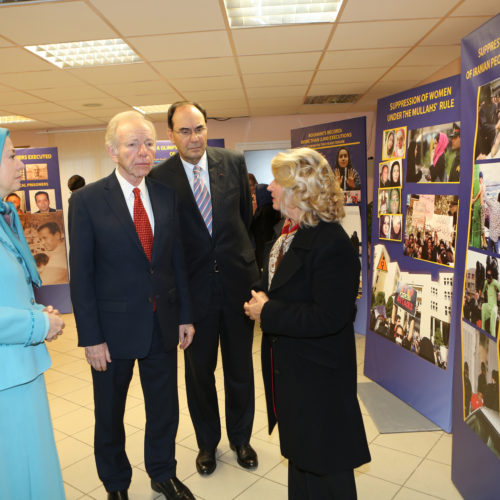 Maryam Rajavi, Senator Joseph Lieberman and Prof. Alejo Vidal Quadras take part in a meeting on the eve of International Human Rights Day. Paris – December 8, 2015