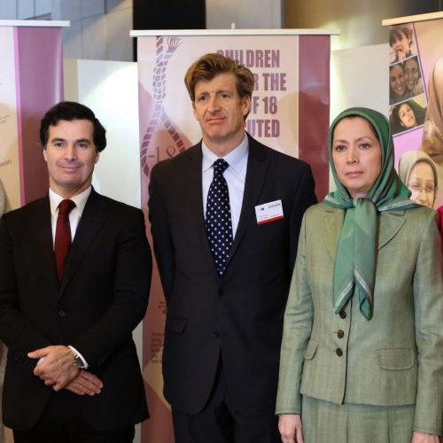 Maryam Rajavi visits an exhibition on the issue of Women’s Rights abuses in Iran in European parliament - Brussels - March 2, 2016