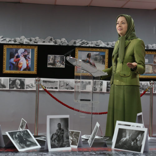 Maryam Rajavi Visiting the exhibition on Syrian people's resistance along with the Syrian Opposition representative delegation- June 11, 2016