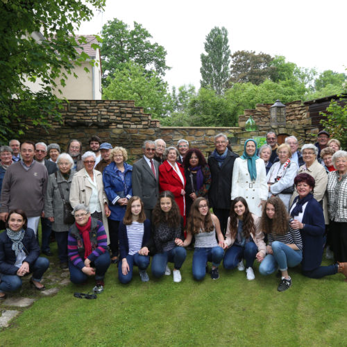 Maryam Rajavi in the Flower Festival at Auvers-sur- Oise – 4 June 2016