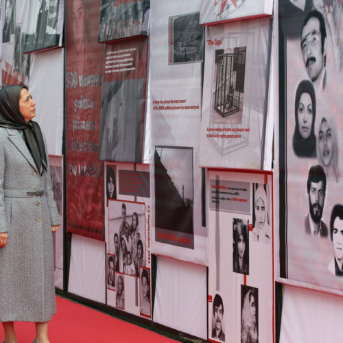 Maryam Rajavi visits exhibition of 150 years of Iranian women's struggle for freedom and equality –March2017