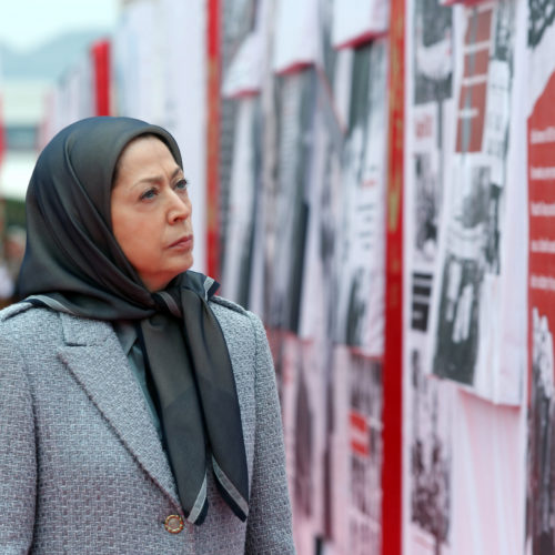 Maryam Rajavi visits exhibition of 150 years of Iranian women's struggle for freedom and equality –March2017