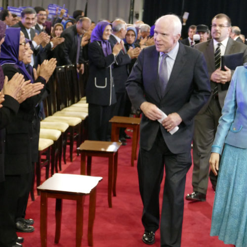 Maryam Rajavi meets with US Senator John McCain