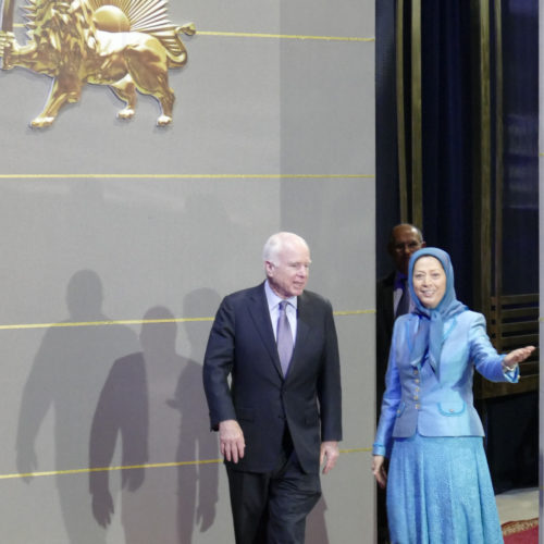Maryam Rajavi meets with US Senator John McCain