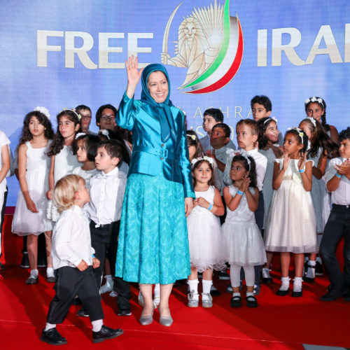 Maryam Rajavi in the grand gathering of freedom-loving Iranians in Paris, July 1, 2017