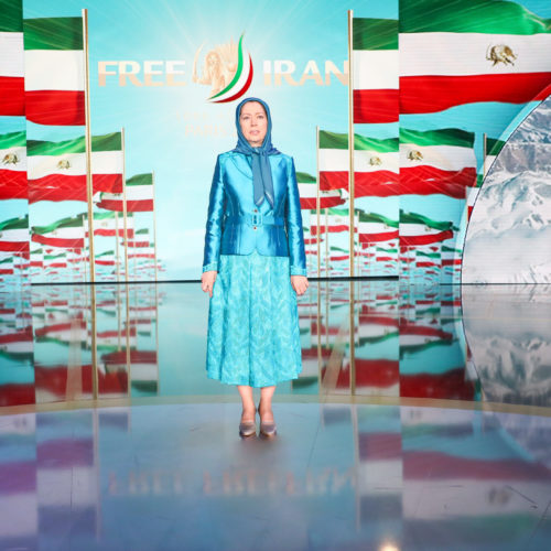 Singing the O’Iran national anthem at the Grand Gathering for a Free Iran, Villepinte, Paris, July 1, 2017