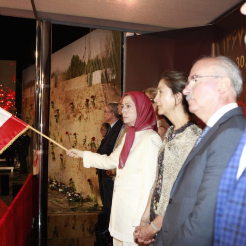 Commemorating the heroes martyred in the 1988 massacre in Iran