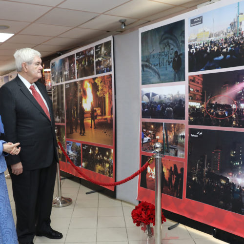 Maryam Rajavi, former US House Speaker Newt Gingrich, visit an exhibition honoring the Iranian people’s uprising and those martyred