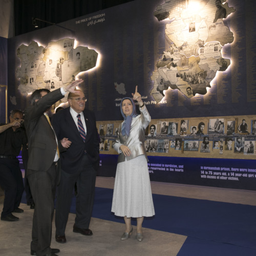 Maryam Rajavi and Mayor Rudy Giuliani visit the exhibition of the Iranian people’s 120 years of struggle for freedom – July 12, 2019