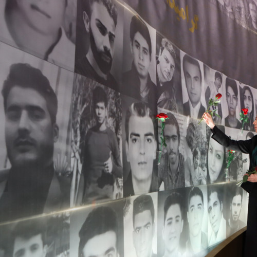 Maryam Rajavi lays flower on the memorial for martyrs –November 2019 uprising