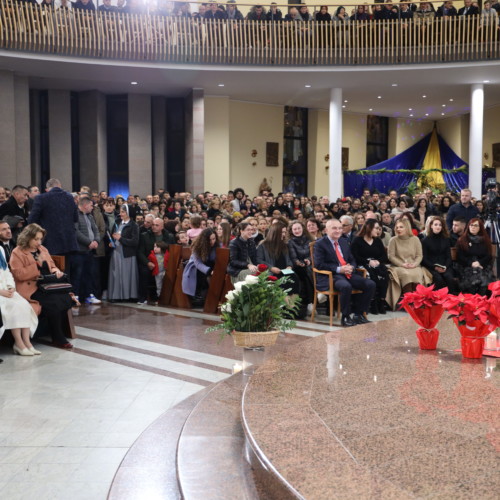 Maryam Rajavi at the Christmas Eve mass at Tirana’s Saint Paul Metropolitan Archdiocese- December 25, 2019