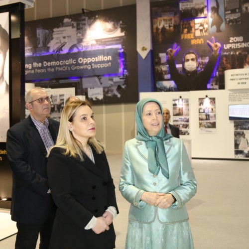 Maryam Rajavi, Monika Kryemadhi and her accompanying delegation visit the museum of 120 Years of the Iranian people’s Struggle for Freedom