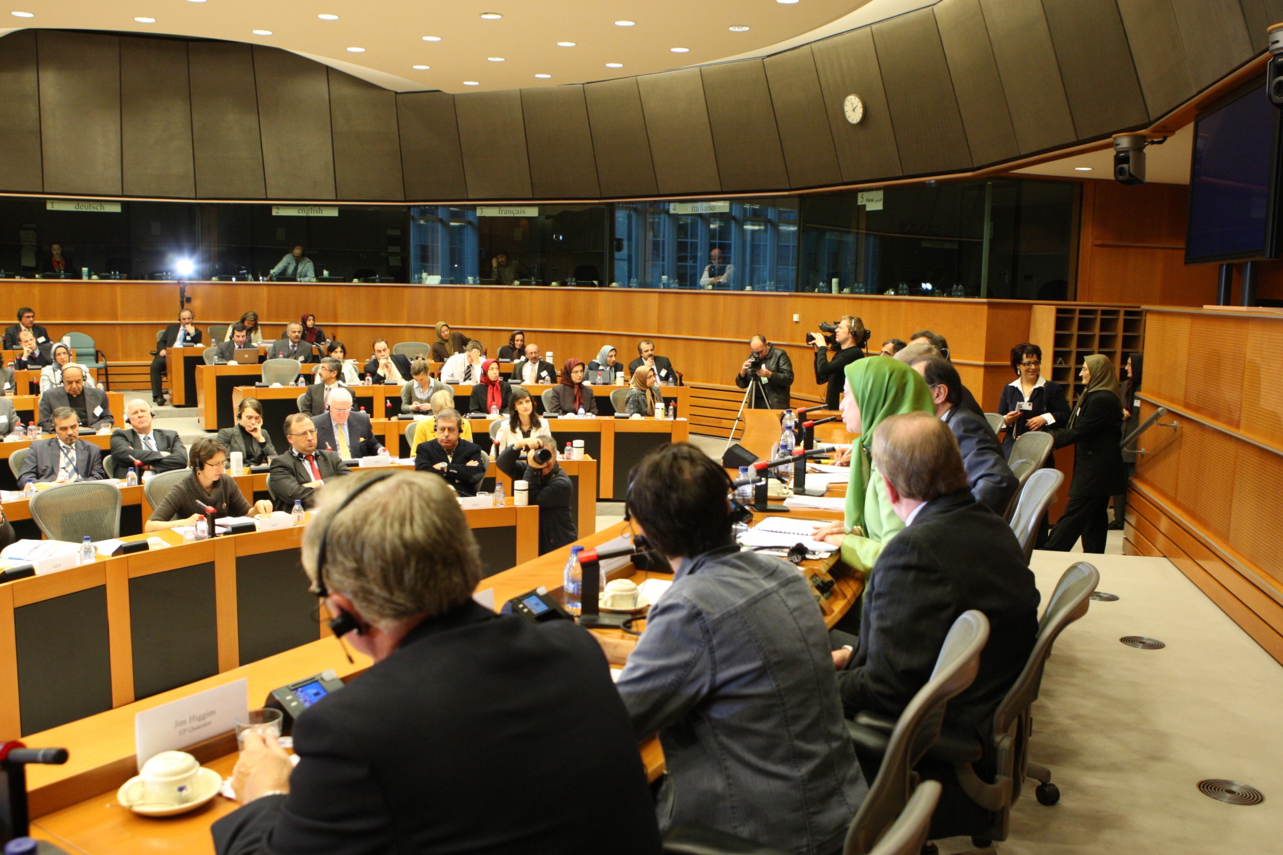 Maryam Rajavi attends EP meeting on Camp Ashraf