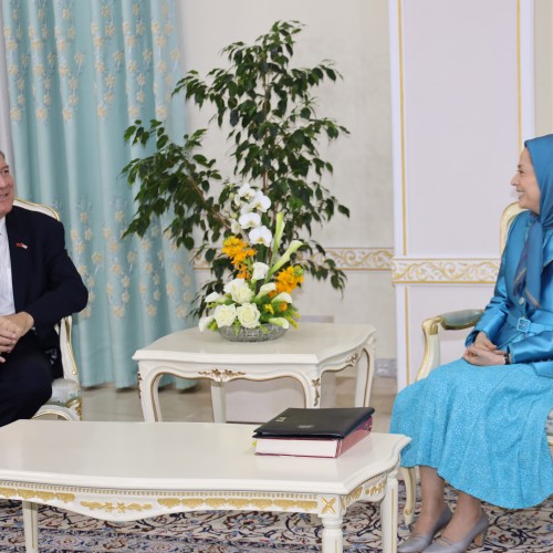 Mike Pompeo, Maryam Rajavi Meet, Hold Talks at Ashraf-3
