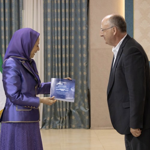 Maryam Rajavi speech to a gathering of political and international dignitaries- August 2022