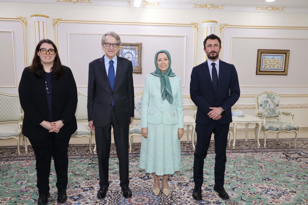 An Italian Parliamentary Delegation Visits Ashraf-3