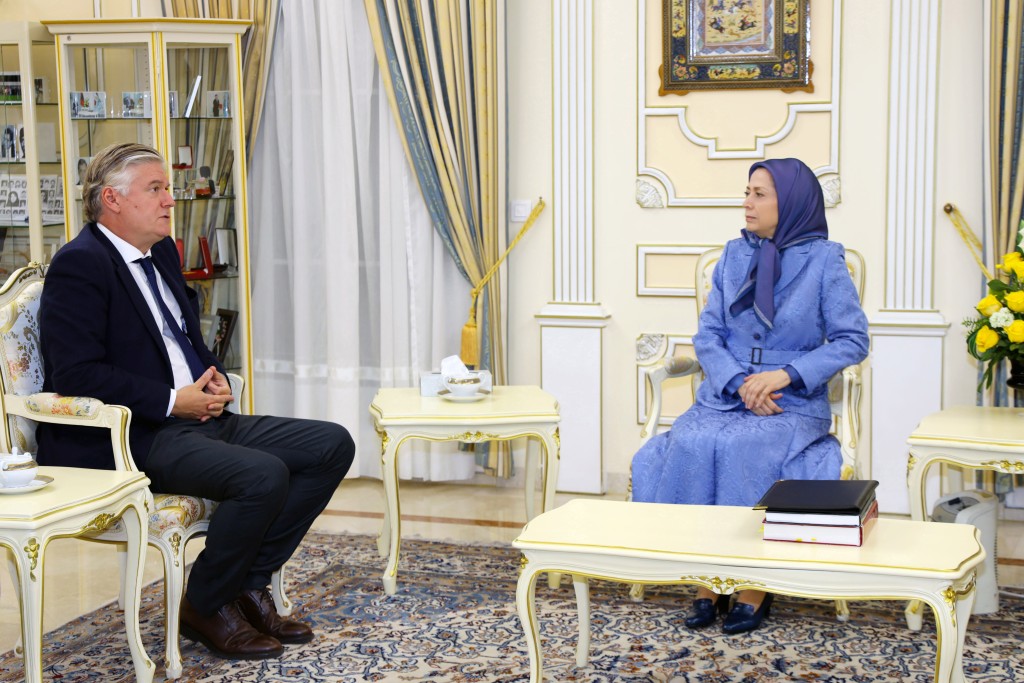 Maryam Rajavi meets MEP Antonio LÓPEZ-ISTÚRIZ White