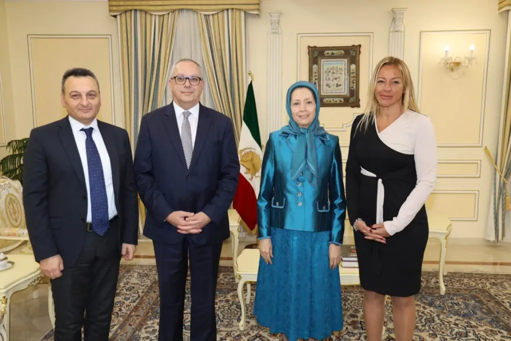 A Nationalist Party delegation from Malta meets and holds talks with Maryam Rajavi