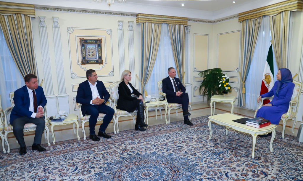 Maryam Rajavi Holds Talks with Romanian Parliamentary Delegation Led by Mr. Ardelean, Deputy Leader of the National Liberal Party and Member of the Foreign Affairs Committee