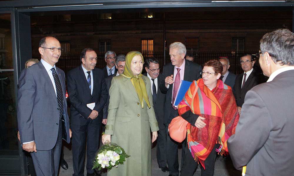 Conférence à Paris