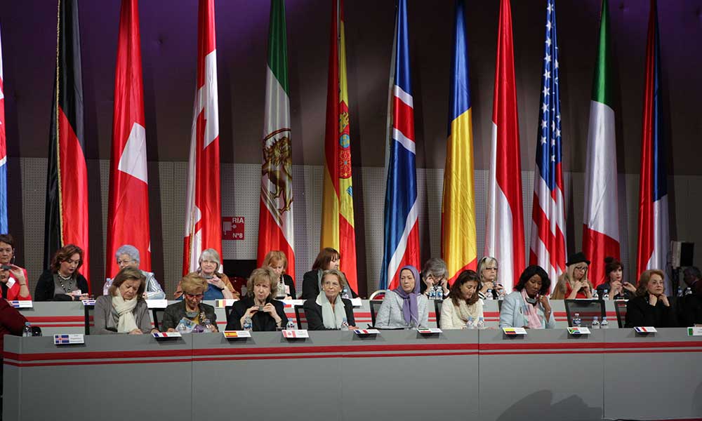 Maryam Radjavi à la conférence international à l’occasion de la journée international des femmes – Paris