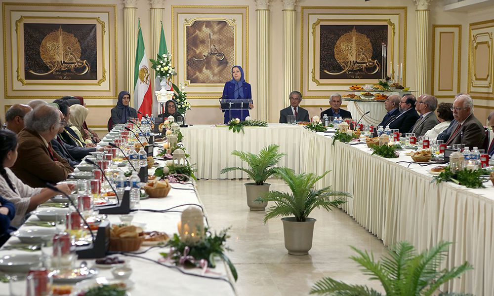 Premier Iftar de Ramadan avec des mères de martyrs et des sympathisants de la résistance iranienne