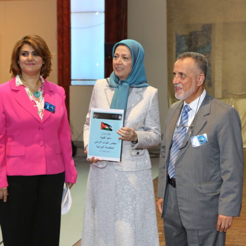 Maryam Rajavi Iran’s opposition Leader meeting Jordanian delegation in a major Ramadan conference in Paris on 3 July 2015 -4