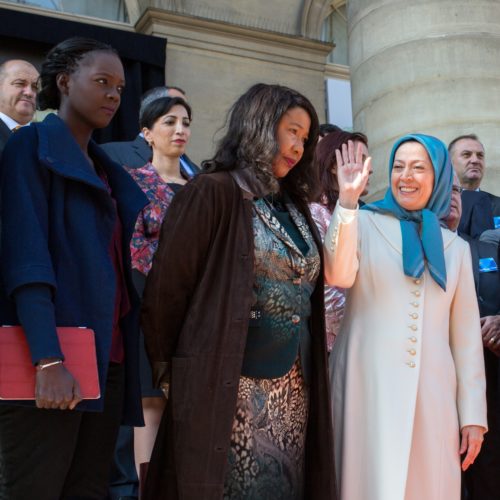 Maryam Rajavi and personalities gathered at the conference of 10 October 2015