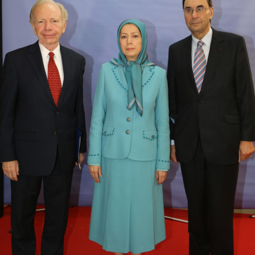 Maryam Rajavi, Senator Joseph Lieberman and Prof. Alejo Vidal Quadras take part in a meeting on the eve of International Human Rights Day. Paris – December 8, 2015