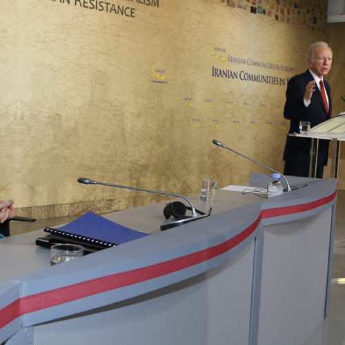 Maryam Rajavi, Senator Joseph Lieberman and Prof. Alejo Vidal Quadras take part in a meeting on the eve of International Human Rights Day. Paris – December 8, 2015