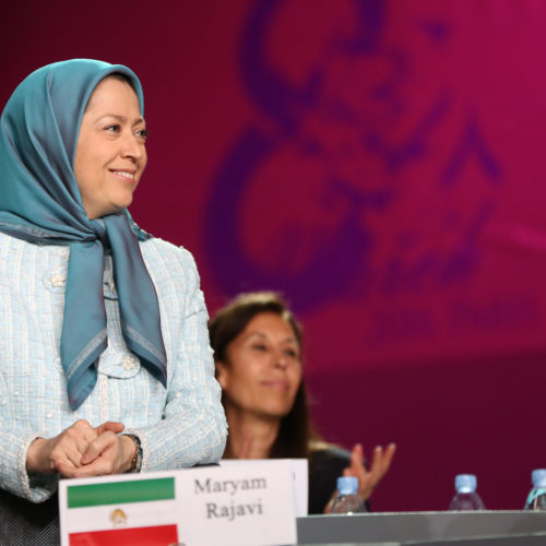 Discours de Maryam Radjavi :Les femmes unies contre l'intégrisme islamiste Paris, le 27 février 2015