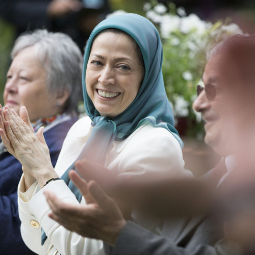 Maryam Radjavi aux « Rendez-vous aux Jardins » à Auvers-sur- Oise- 4 juin 2016