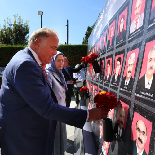 Maryam Radjavi appelle à traduire en justice les dirigeants du régime iranien pour le massacre de 1988 interventions au colloque des associations iraniennes en Europe – 3 septembre 2016