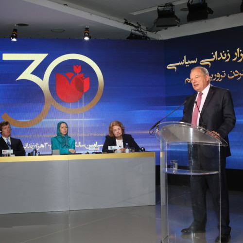 Mayor of Magny-en-Vexin Jean-Pierre Muller addresses the Iranian Communities’ global conference marking the 30th anniversary of the massacre of 30,000 political prisoners