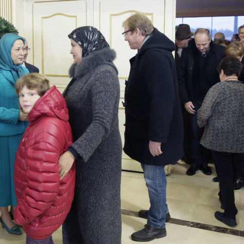 Maryam Rajavi at the New Year celebration with elected representatives in France and French supporters of the Iranian Resistance