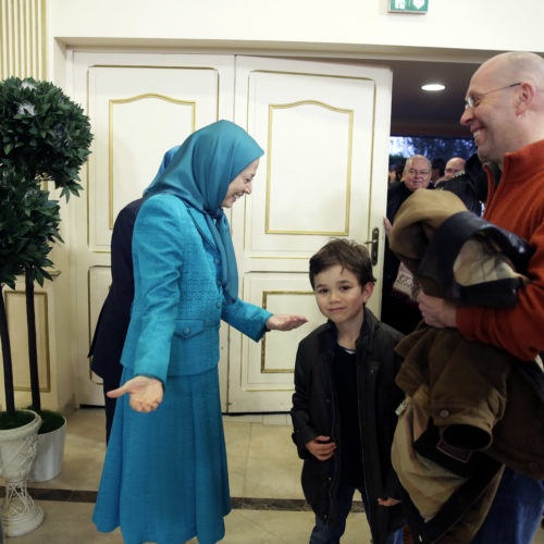 Maryam Rajavi at the New Year celebration with elected representatives in France and French supporters of the Iranian Resistance