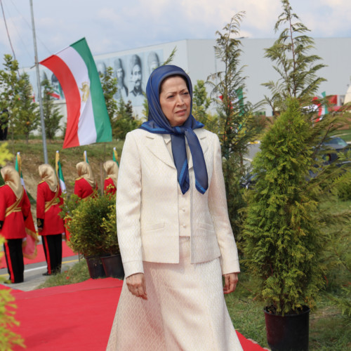 Maryam Radjavi à la conférence du mouvement pour la justice des victimes du massacre de 1988 en Iran - 15 juillet 2019