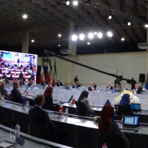 Maryam Radjavi à la 33e session du Conseil national de la Résistance iranienne- juillet 2020