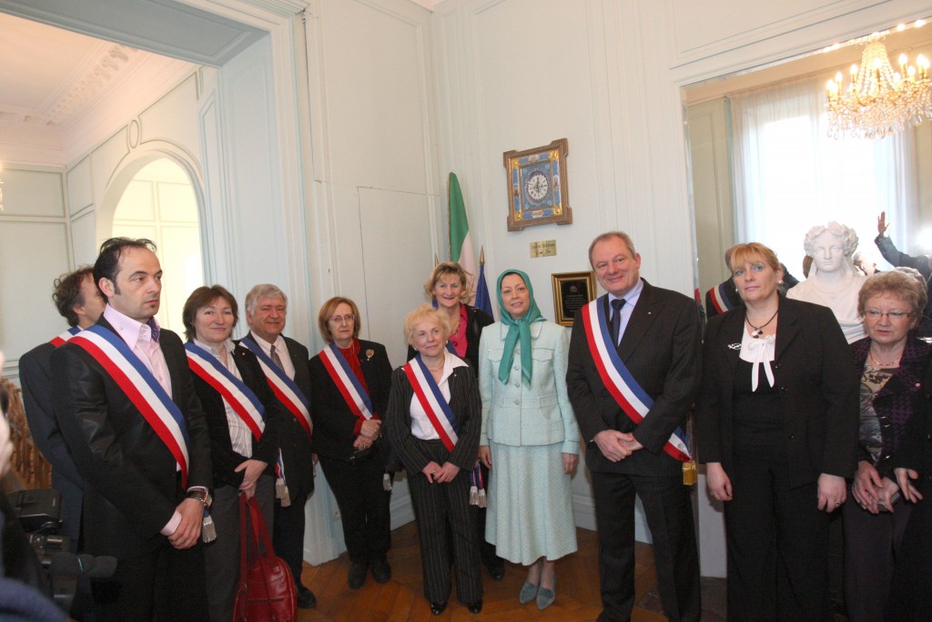 Un « Salon de Téhéran» à la mairie de Magny-en-Vexin