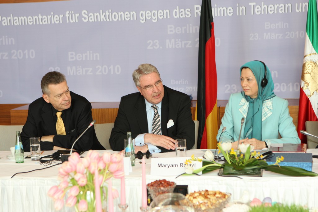 Appelle Berlin à aller dans le sens de la volonté du peuple iranien