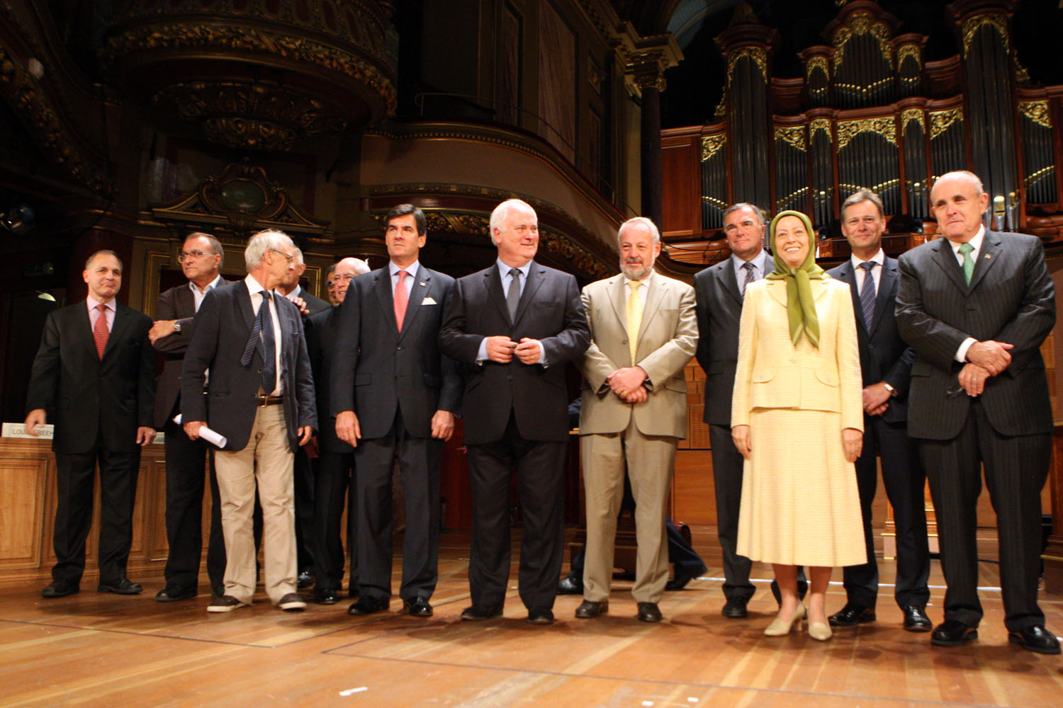 Discours à Victoria Hall - Genève