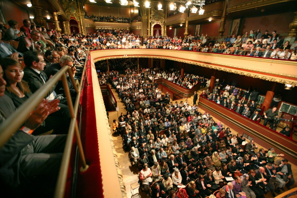 Discours à Victoria Hall – Genève