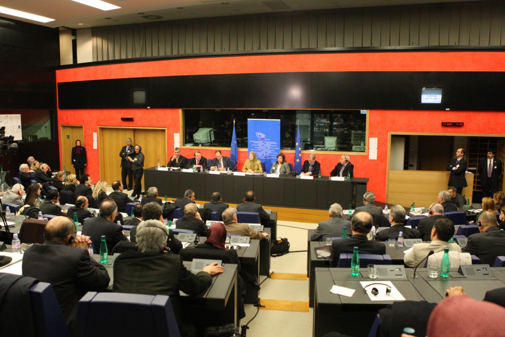 Iran: Parlementaires européens et jordaniens à Strasbourg en soutien à la résistance