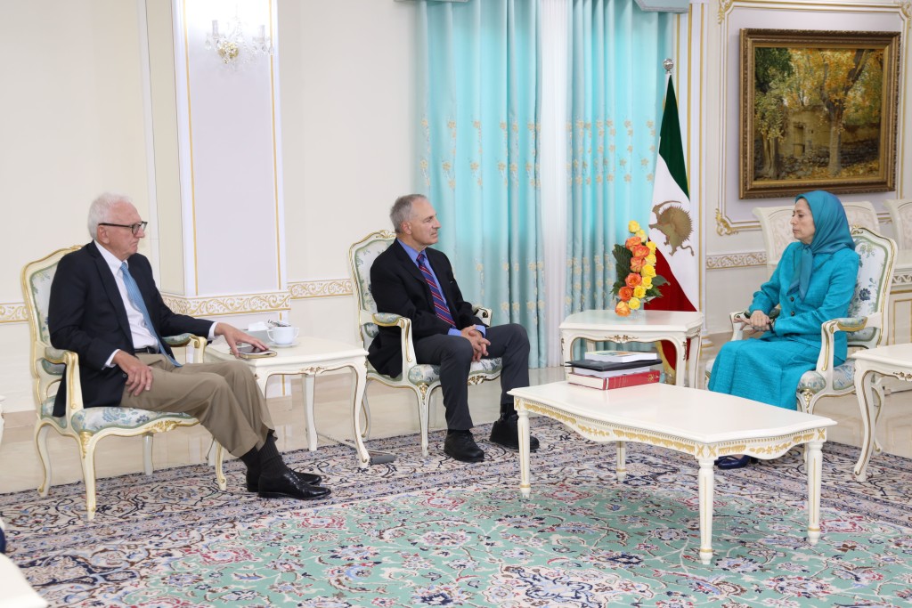 Rencontre de Maryam Radjavi avec Louis Freeh et Robert Joseph